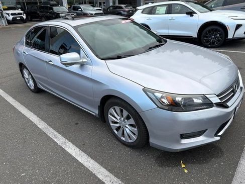 Used 2015 Honda Accord EX image 3
