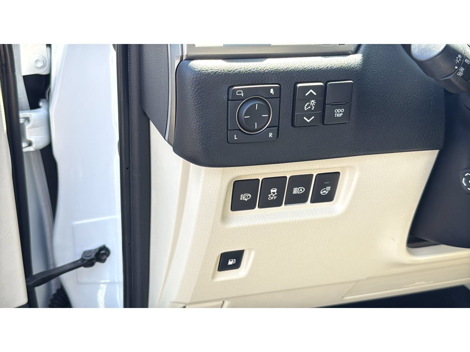 Used 2023 Lexus GX 460 Premium AWD/4WD image 15