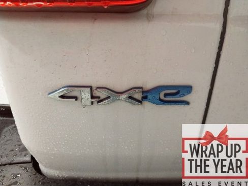 Used 2022 Jeep Wrangler Unlimited Sahara w/ Cold Weather Group image 26