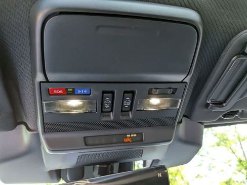 Used 2026 Subaru Outback Touring AWD/4WD image 15