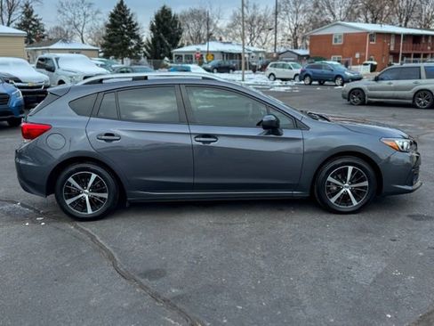 Used 2020 Subaru Impreza Premium image 9