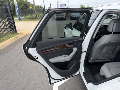 Used 2018 Audi Q5 2.0T Premium Plus AWD/4WD image 21
