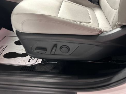 Used 2026 Hyundai Tucson SEL FWD image 11