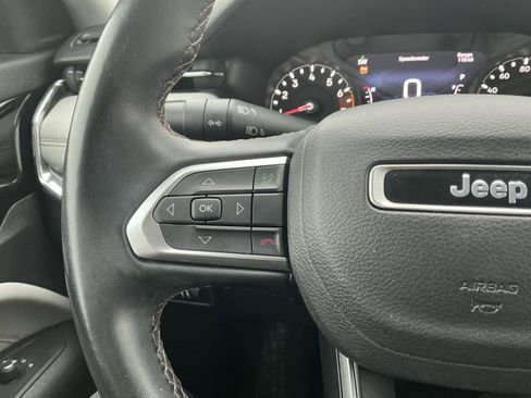 Used 2022 Jeep Compass Limited image 19