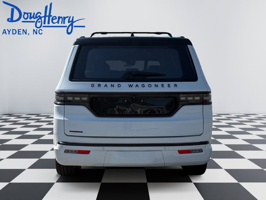 Used 2022 Jeep Grand Wagoneer Series II AWD/4WD image 4