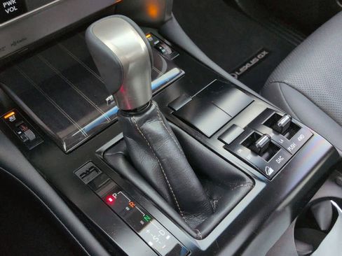 Used 2021 Lexus GX 460 Premium image 34