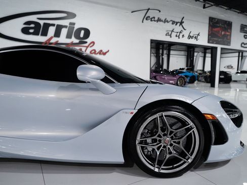 Used 2018 McLaren 720S image 40