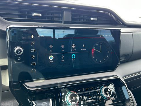 Used 2023 GMC Sierra 1500 AT4X image 17