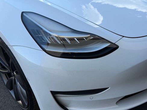 Used 2018 Tesla Model 3 Long Range RWD image 34