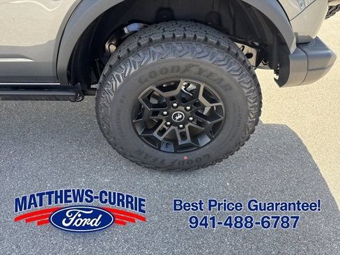 New 2026 Ford Bronco Badlands AWD/4WD image 13