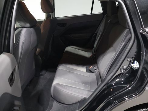 Used 2024 Subaru Crosstrek 2.0i image 17