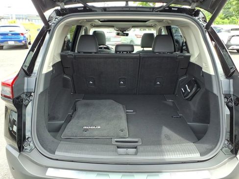 Certified 2023 Nissan Rogue Platinum w/ Platinum Premium Package AWD/4WD image 14