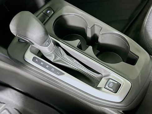 Used 2025 Chevrolet Trax LS w/ LS Convenience Package FWD image 19