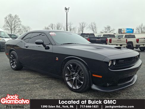Used 2020 Dodge Challenger R/T Scat Pack w/ Scat Pack Stripe image 1