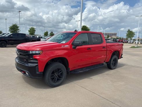 Used 2020 Chevrolet Silverado 1500 LT Trail Boss w/ Convenience Package image 1