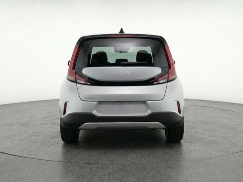 Used 2025 Kia Soul LX w/ LX Technology Package image 7