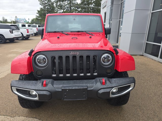 Used 2014 Jeep Wrangler Unlimited Sahara w/ Connectivity Group AWD/4WD image 2