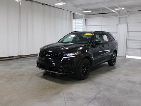 Used 2023 Kia Sorento SX AWD/4WD image 4