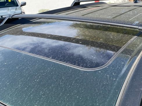 Used 2025 Toyota Corolla Cross XLE image 6