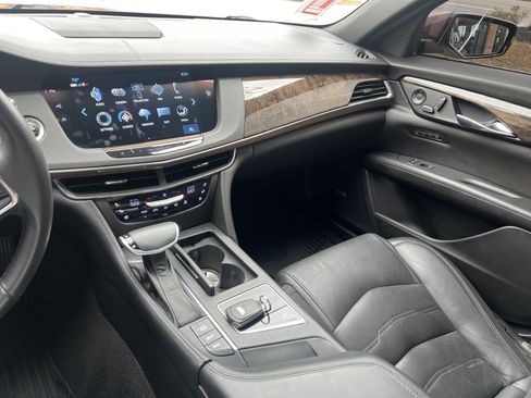 Used 2018 Cadillac CT6 Luxury image 17
