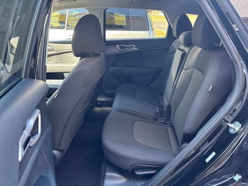 Used 2026 Kia Sportage LX FWD image 25