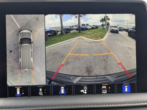Used 2024 Chevrolet Tahoe High Country AWD/4WD image 30