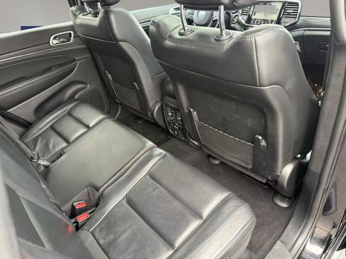 Used 2020 Jeep Grand Cherokee Limited w/ Premium Lighting Group image 34