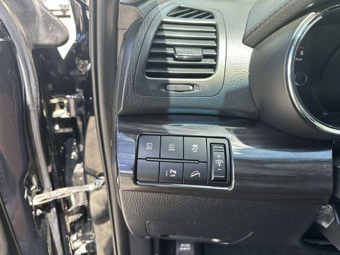 Used 2013 Kia Sorento SX FWD image 17