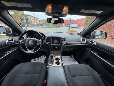 Used 2016 Jeep Grand Cherokee Laredo w/ Quick Order Package 23E image 13