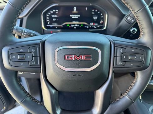 Used 2025 GMC Sierra 2500 AT4 w/ AT4 Premium Plus Package image 14