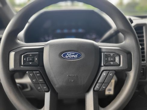 Used 2022 Ford F250 XL w/ Power Equipment Group AWD/4WD image 14