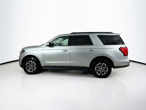 Used 2024 Ford Expedition XLT AWD/4WD image 4