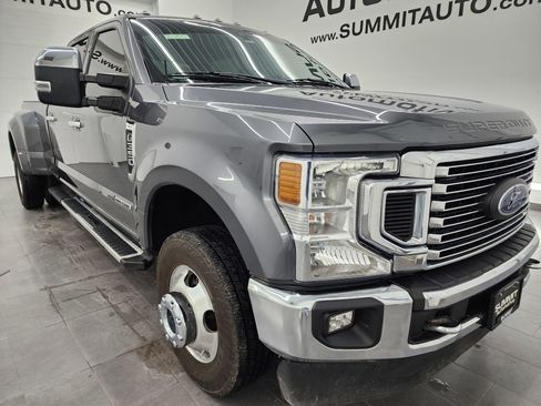 Used 2022 Ford F350 XLT w/ XLT Premium Package image 2