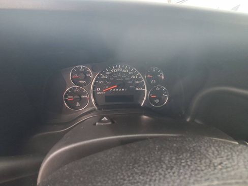 Used 2015 GMC Savana 2500 Extended RWD image 12