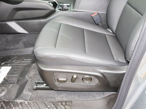 New 2026 GMC Canyon Elevation w/ Convenience Package image 7