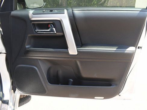 Used 2014 Toyota 4Runner Limited AWD/4WD image 24