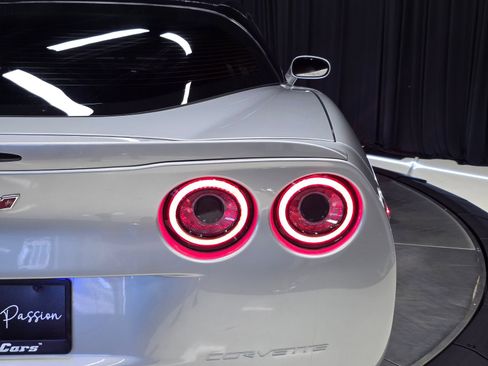 Used 2009 Chevrolet Corvette Coupe w/ Preferred Equipment Group RWD image 45