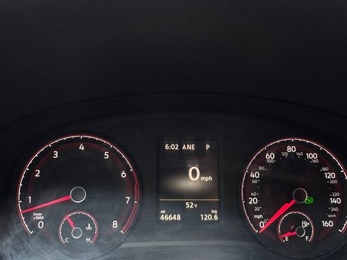 Used 2022 Volkswagen Passat 2.0T SE image 15