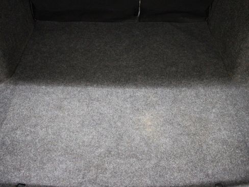 Used 2021 Nissan Versa S w/ Trunk Package image 9