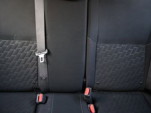 Used 2022 Nissan Kicks S image 13