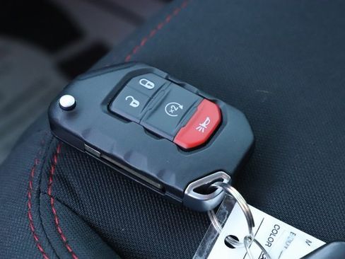 Used 2020 Jeep Wrangler Unlimited Rubicon image 33