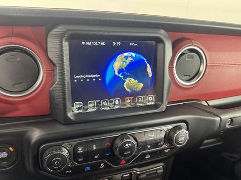 Used 2023 Jeep Wrangler Unlimited Rubicon 4xe image 13