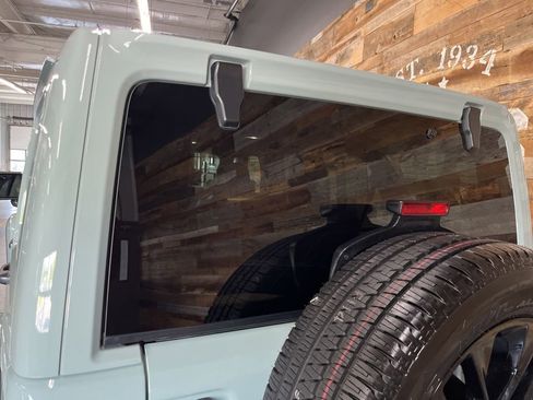 Used 2023 Jeep Wrangler Unlimited Sahara w/ Cold Weather Group AWD/4WD image 66