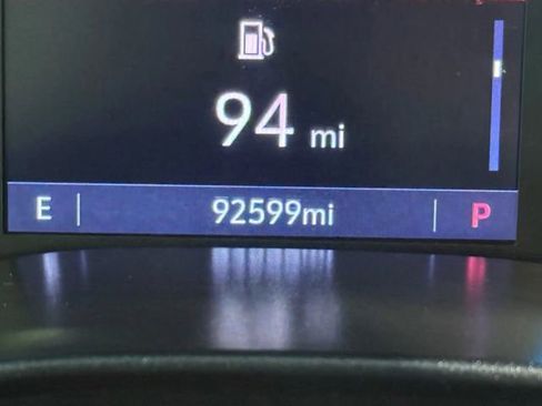 Used 2019 GMC Canyon SLE w/ SLE Convenience Package image 17