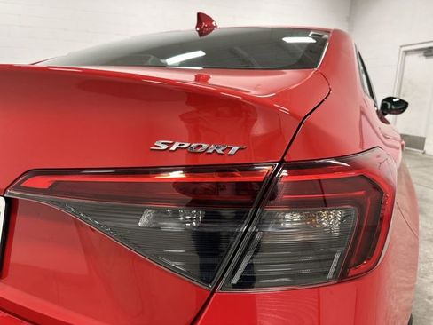 Used 2023 Honda Civic Sport image 21