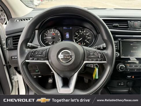 Used 2019 Nissan Rogue Sport S FWD image 13