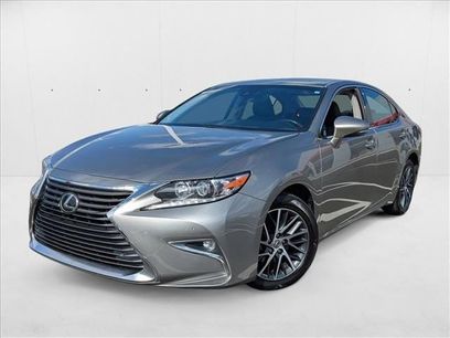 Used 2017 Lexus ES 350 w/ Navigation System Package