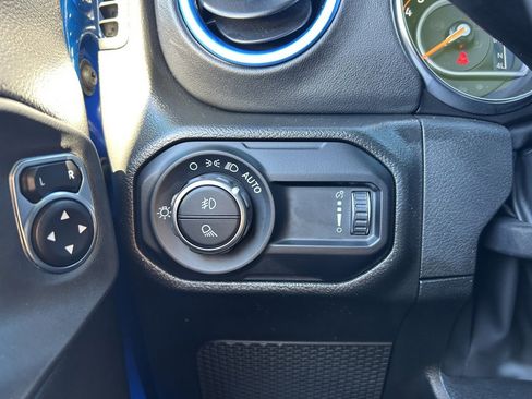 Used 2023 Jeep Gladiator Overland w/ Popular Equipment Package image 54