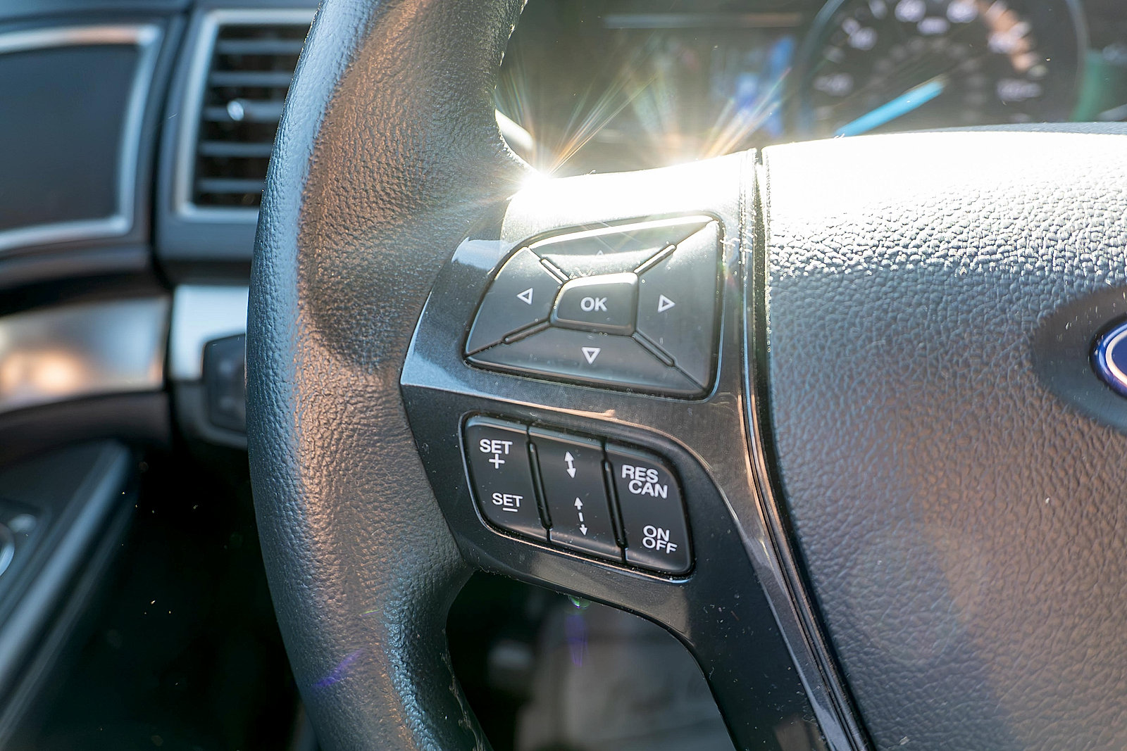 Used 2019 Ford Explorer XLT w/ Equipment Group 201A AWD/4WD image 22