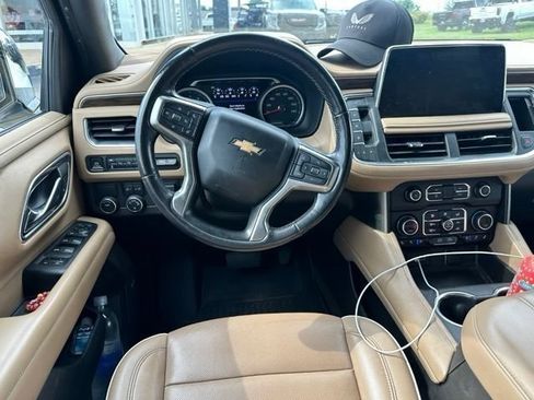 Used 2021 Chevrolet Tahoe Premier w/ Premium Package RWD image 33